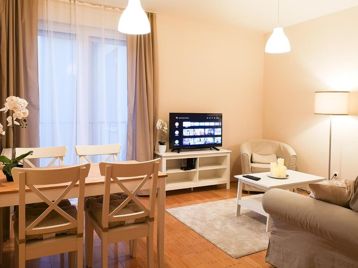 Filinhome Papa Suite 3 Novi Sad Ngoại thất bức ảnh