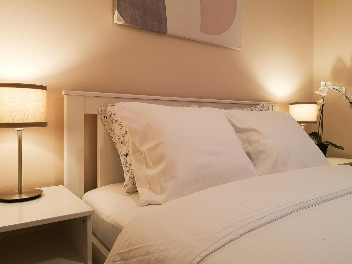 Filinhome Papa Suite 3 Novi Sad Ngoại thất bức ảnh