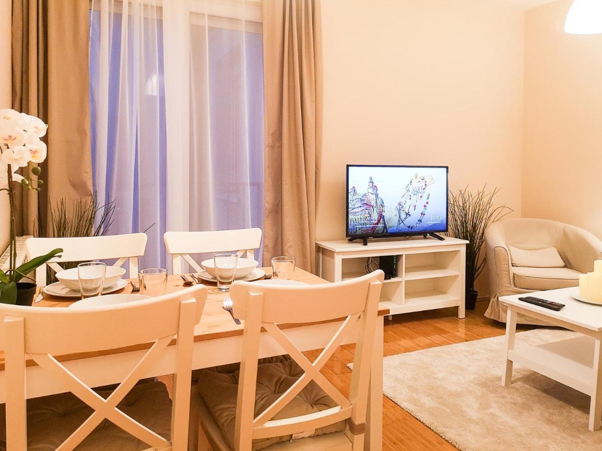 Filinhome Papa Suite 3 Novi Sad Ngoại thất bức ảnh
